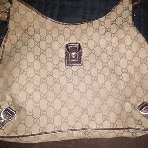 Gucci Purse (Guaranteed Authentic)